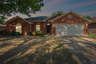 603 Jamie Ln in Mansfield, TX - Building Photo - Building Photo