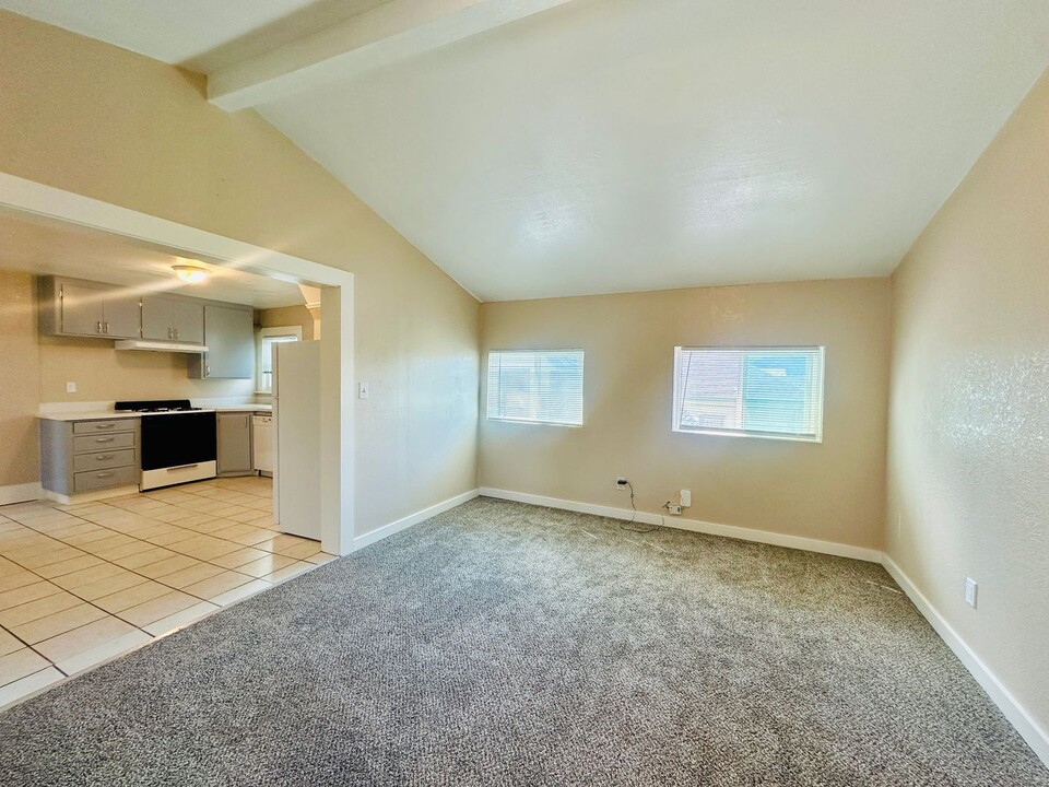 3877 West St in Oakland, CA - Building Photo