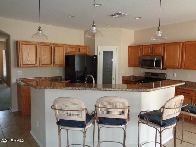 43612 Sparks Ct in Maricopa, AZ - Building Photo - Building Photo