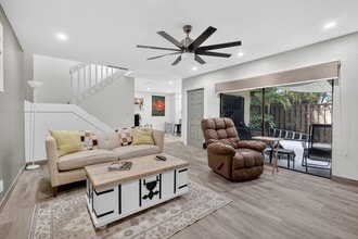 110 N Delaware Blvd in Jupiter, FL - Building Photo - Building Photo