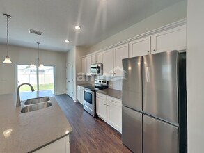 6189 Little Blf Cir in Mascotte, FL - Building Photo - Building Photo