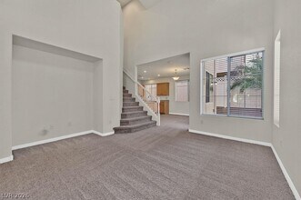 7565 Grassy Bank St in Las Vegas, NV - Building Photo - Building Photo