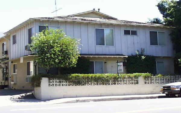 4550 Hazeltine Ave in Sherman Oaks, CA - Building Photo - Building Photo