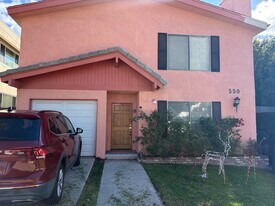 550 E Providencia Ave, Unit C in Burbank, CA - Building Photo