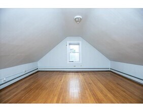 18 Watson St-Unit -#2 in Marblehead, MA - Foto de edificio - Building Photo