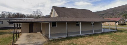 607 Jackson St in Unicoi, TN - Building Photo - Building Photo