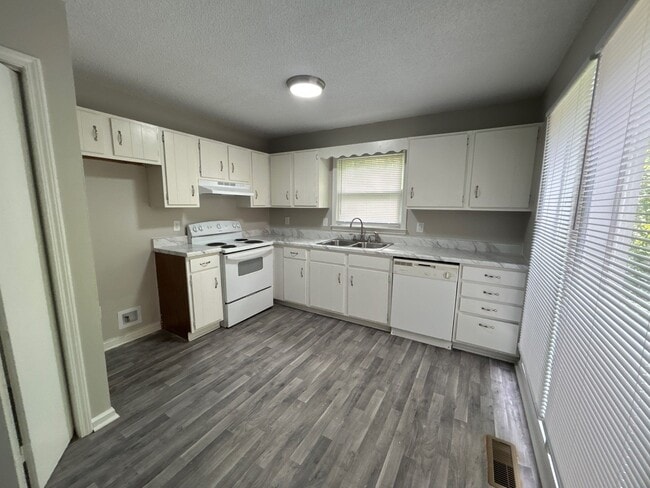 45 Woodmont Dr in Jackson, TN - Building Photo - Building Photo