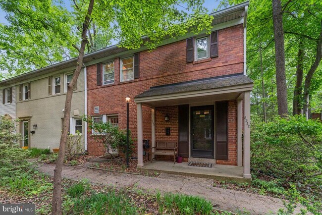 property at 8532 Geren Rd