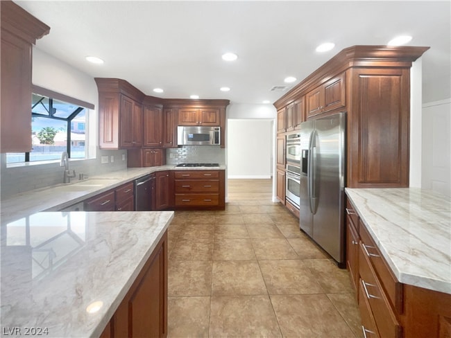 40 Caddy Cir in Henderson, NV - Building Photo - Building Photo