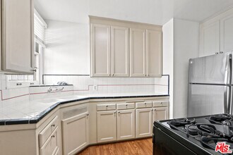 1525 S Beverly Dr in Los Angeles, CA - Building Photo - Building Photo