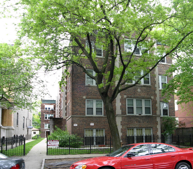 625-627 W Arlington Pl in Chicago, IL - Building Photo - Building Photo