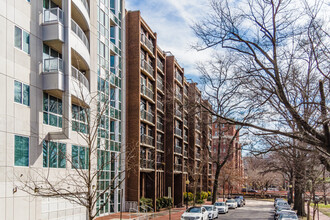 1001 26th St NW in Washington, DC - Building Photo - Building Photo