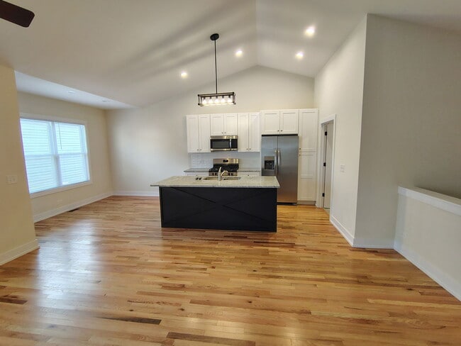 935 Partridge Cir in Marengo, IL - Building Photo - Building Photo