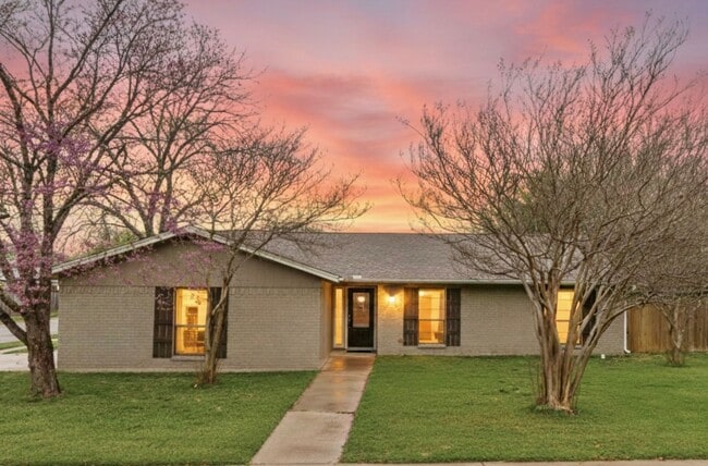 property at 1901 Hooper St