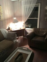 306 17th St, Unit Beach Cottage in Manhattan Beach, CA - Building Photo - Building Photo