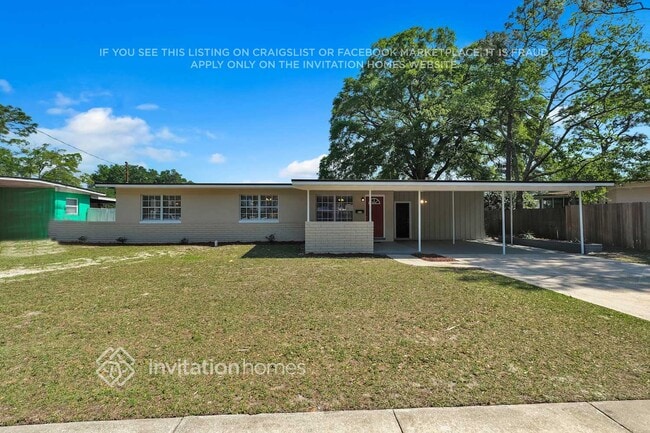 3113 Rogero Rd in Jacksonville, FL - Building Photo - Building Photo