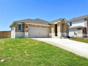 408 Giorgio Moroder Dr in Hutto, TX - Building Photo - Building Photo