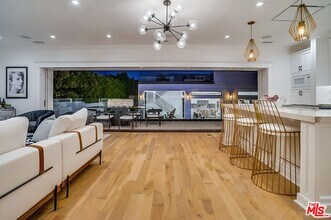 1524 N Sierra Bonita Ave in Los Angeles, CA - Building Photo - Building Photo