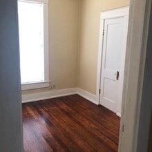 1504 Caddo St in Commerce, TX - Building Photo - Building Photo