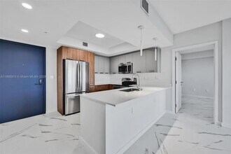 840 NE 130th St in North Miami, FL - Foto de edificio - Building Photo