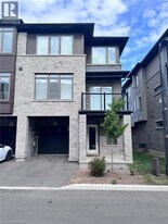 5000 Connor Dr in Beamsville, ON - Building Photo