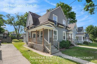 541 Norwood Ave SE in Grand Rapids, MI - Building Photo