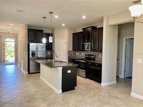 10143 Newminster Loop in Ruskin, FL - Building Photo - Building Photo