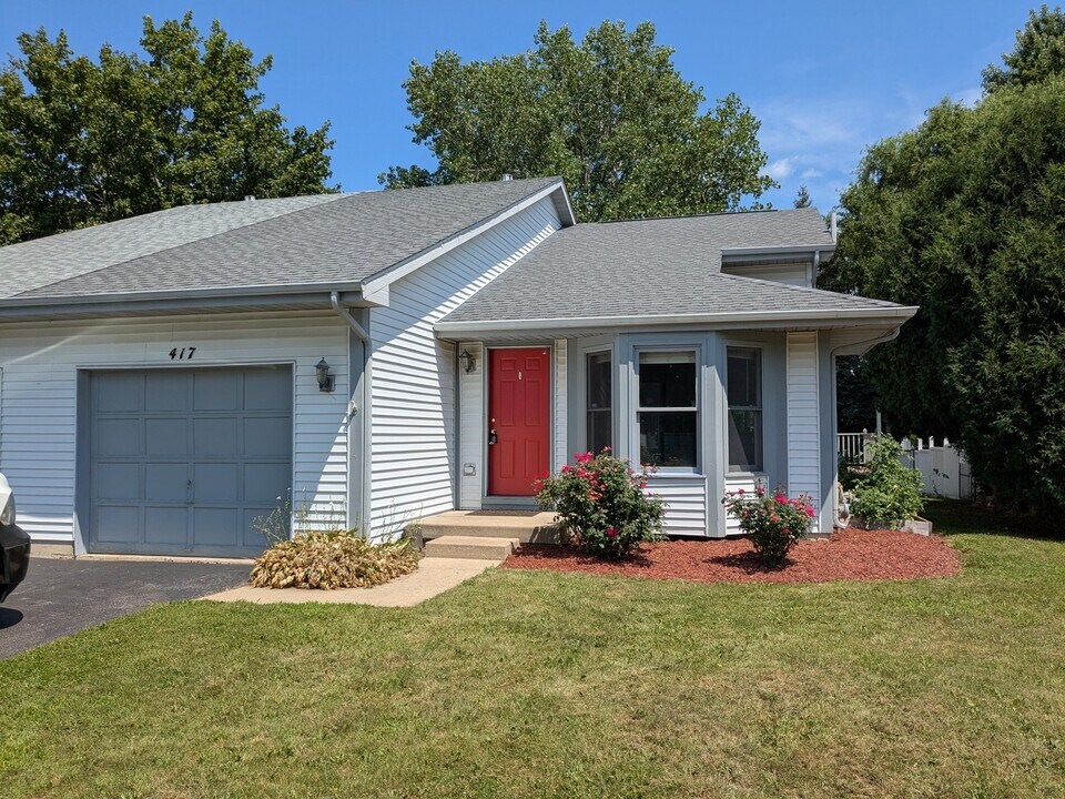 417 Joren Trail in Antioch, IL - Building Photo