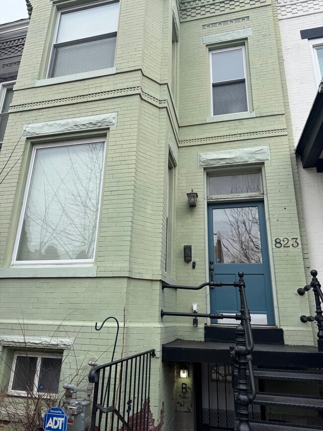 property at 823 8th St NE