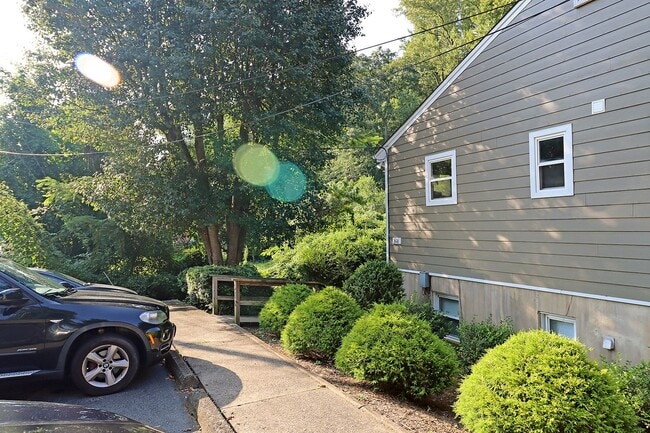 property at 616 Rockcreek Rd