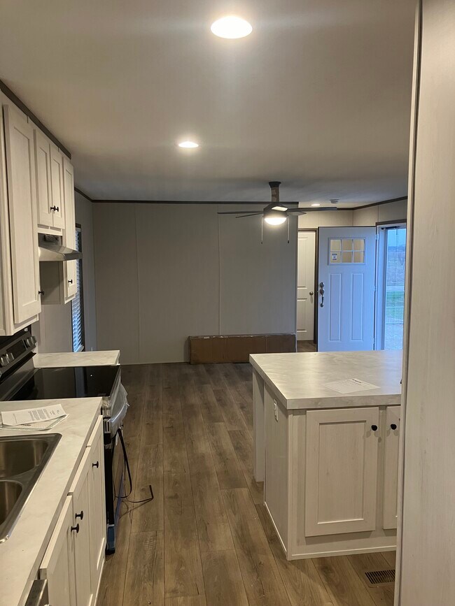 1119 Grubbs Rd in Sealy, TX - Building Photo - Building Photo