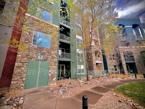 62 E Serene Ave in Las Vegas, NV - Building Photo - Building Photo