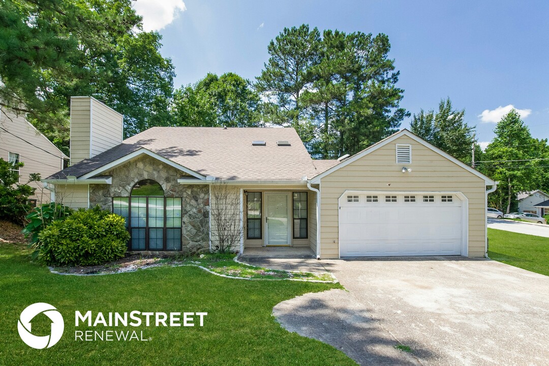 202 Clydesdale Ln SE in Mableton, GA - Foto de edificio