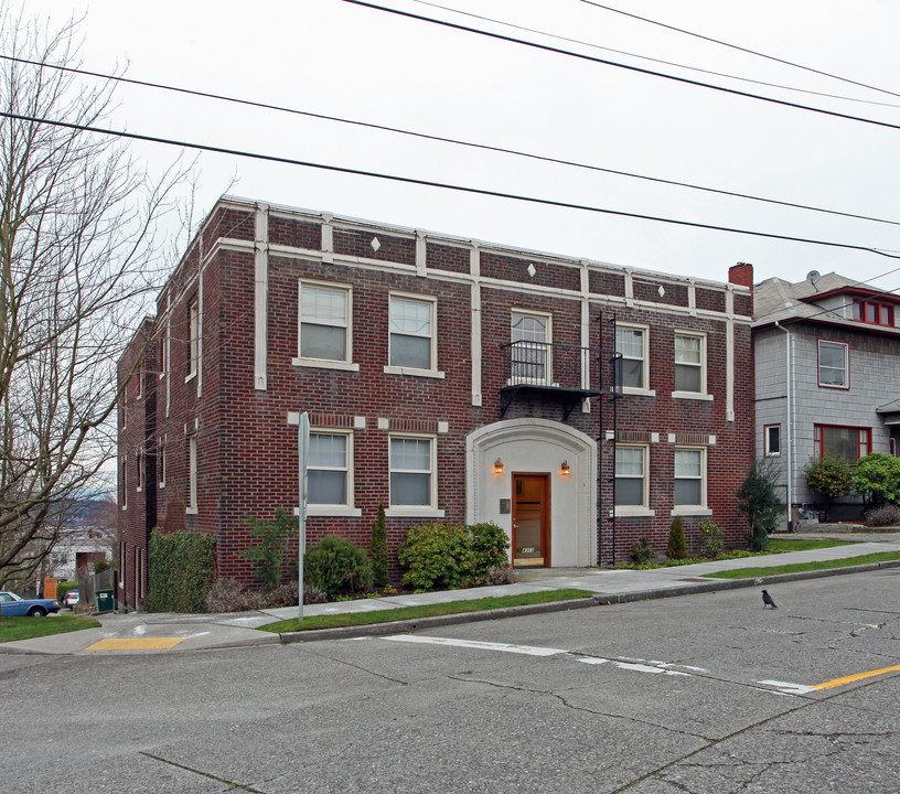 The Elwood in Seattle, WA - Building Photo