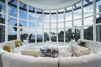 2827 S Indian River Dr in Fort Pierce, FL - Building Photo - Building Photo