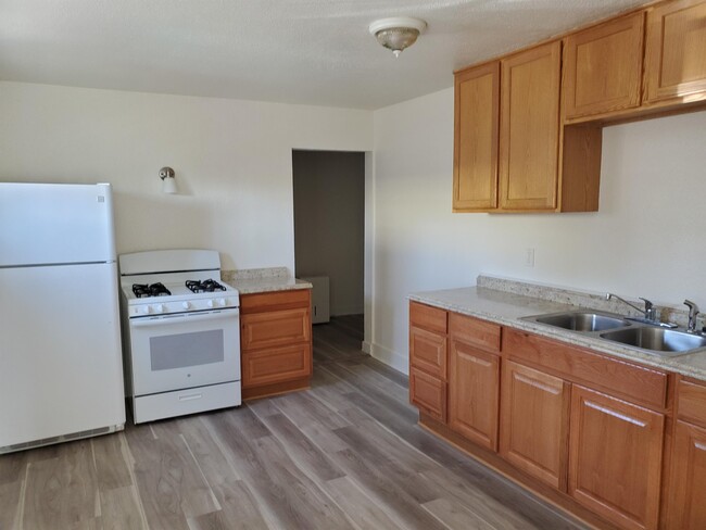 property at 2139 Orchard Ave