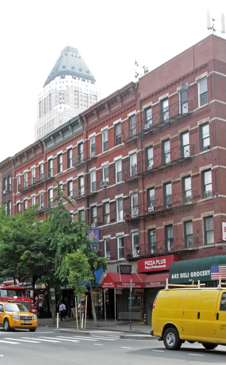 644 Ninth Ave in New York, NY - Foto de edificio