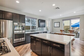 123 Sparrow in Irvine, CA - Building Photo - Building Photo