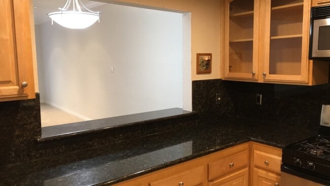 2915 Montrose Ave, Unit 2915 Montrose Ave in Glendale, CA - Building Photo - Building Photo