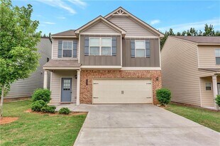 4488 Ravenwood Dr in Union City, GA - Building Photo