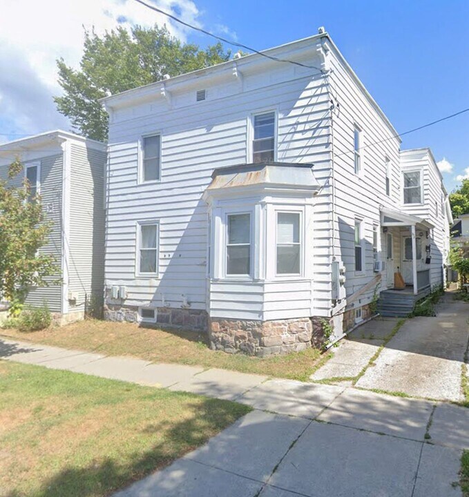 62 Intervale Ave in Burlington, VT - Building Photo