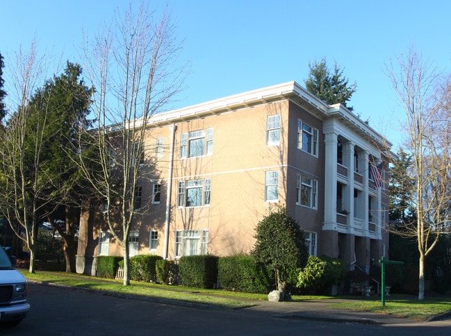 Kellogg Apartments in Tacoma, WA - Foto de edificio - Building Photo