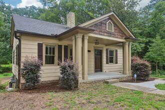 1597 Frazier Rd in Decatur, GA - Building Photo - Building Photo