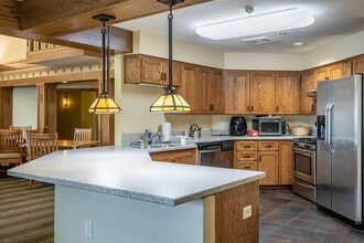 Prairie Park Senior Apartments in Madison, WI - Foto de edificio - Interior Photo