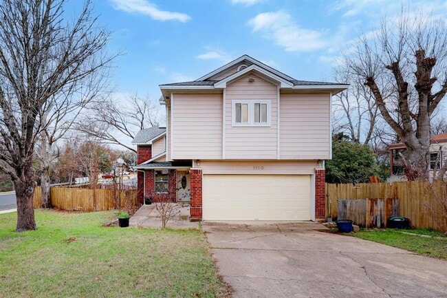 1100 Silverton Ct in Austin, TX - Building Photo - Building Photo