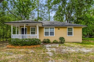 2448 Ellington Ave in Jacksonville, FL - Building Photo