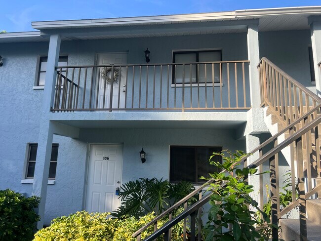 28121 Pine Haven Way in Bonita Springs, FL - Building Photo - Building Photo