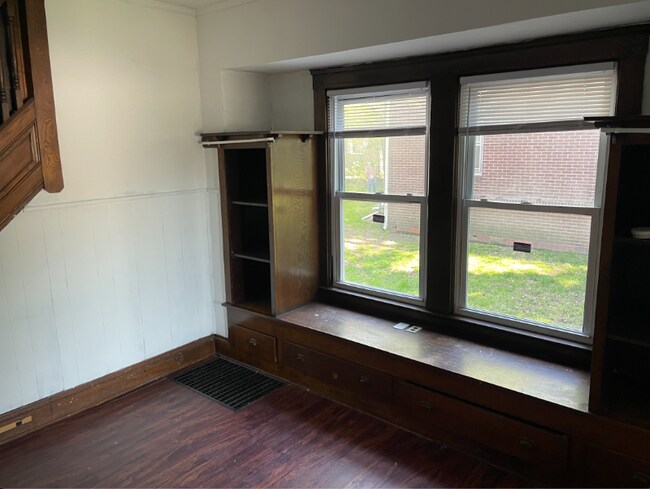 444 Front St in Berea, OH - Building Photo - Building Photo