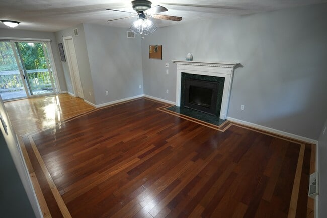 4 Seneca Ln in Wilmington, MA - Building Photo - Building Photo