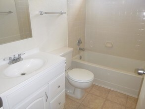 9472 N Albatross Dr in Tucson, AZ - Building Photo - Building Photo